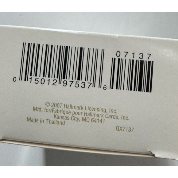 Hallmark Keepsake Ornament COOL DECADE 2007 White Bunny 8th in Series - Picture 5 of 5